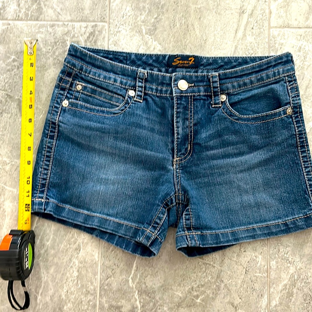 Women's size 10 Seven7 jean shorts.